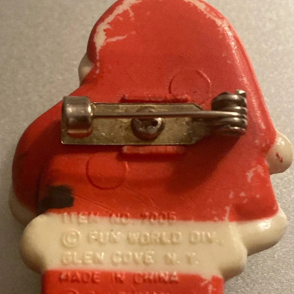 Vintage Santa Claus Pin